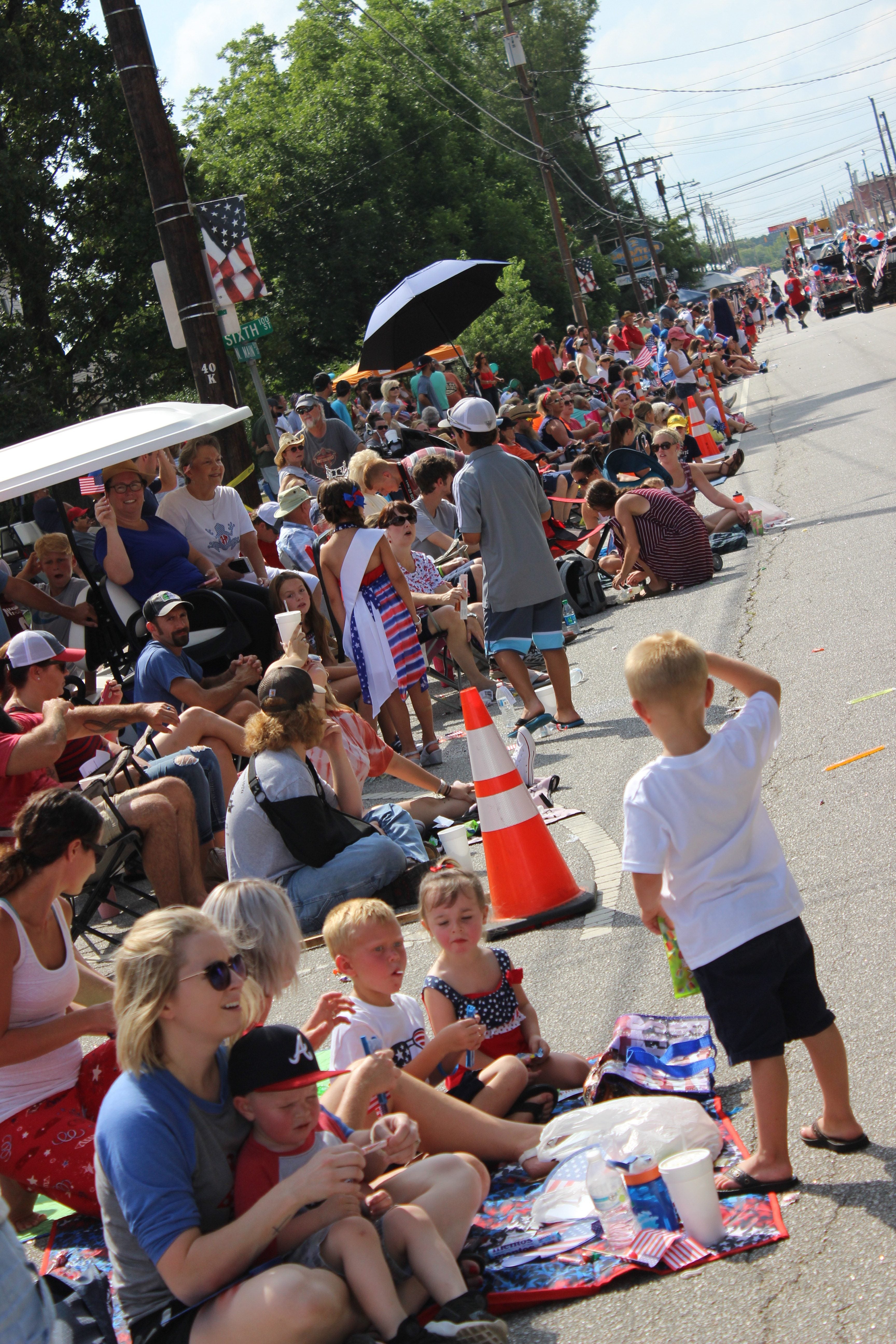 Parade packs thousands into Oakboro The Stanly News & Press The