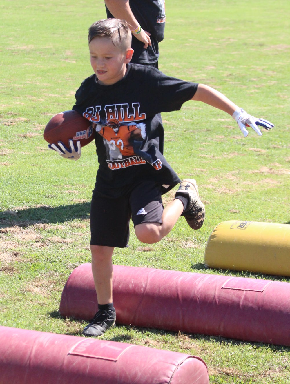 Former Colt, current Cincinnati Bengal B.J. Hill hosts annual football camp  - The Stanly News & Press